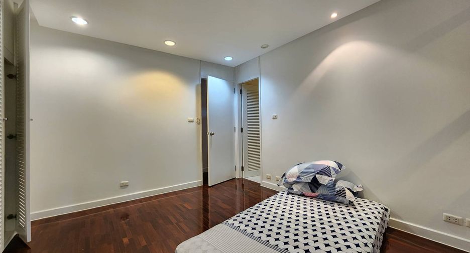 Wohnung zur Miete mit 3 Zimmer in Pathum Wan, Bangkok