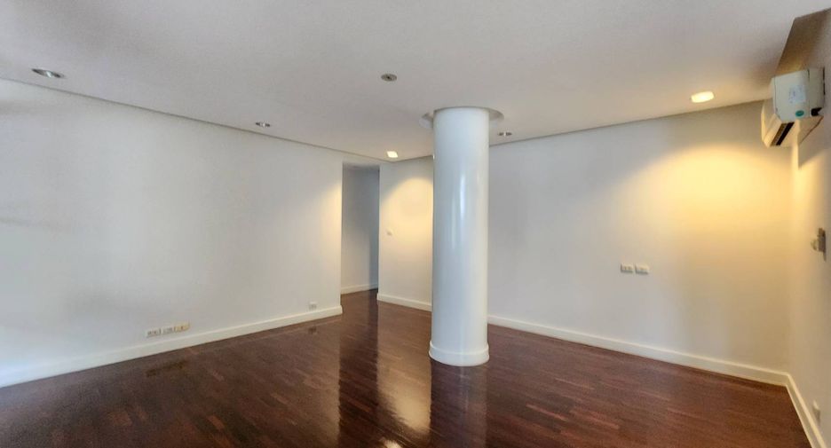 Wohnung zur Miete mit 3 Zimmer in Pathum Wan, Bangkok