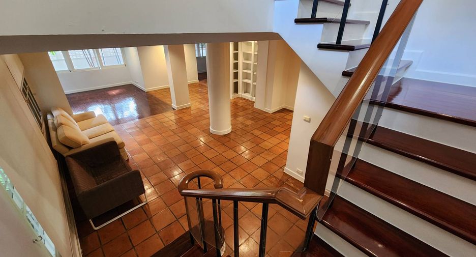 Wohnung zur Miete mit 3 Zimmer in Pathum Wan, Bangkok
