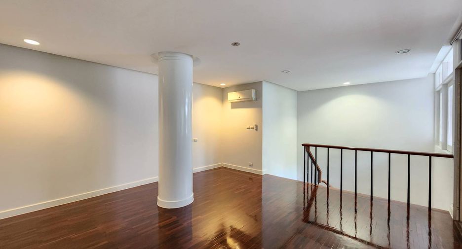 Wohnung zur Miete mit 3 Zimmer in Pathum Wan, Bangkok
