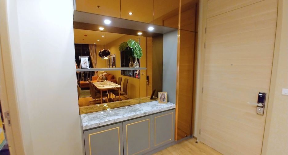 For rent 2 bedrooms condo in Khlong Toei, Bangkok