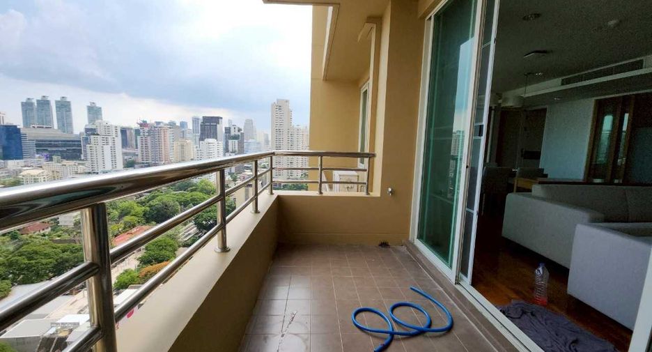 À louer 3 chambres condo à Watthana, Bangkok