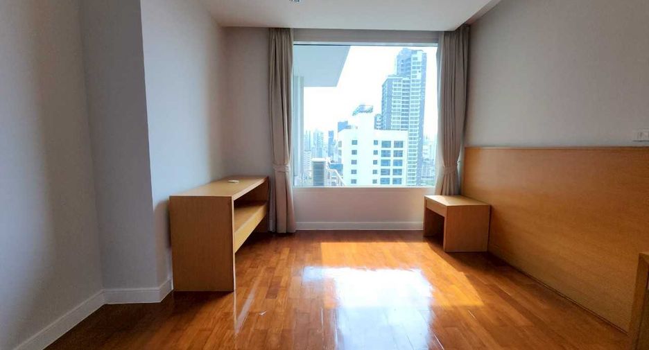 À louer 3 chambres condo à Watthana, Bangkok