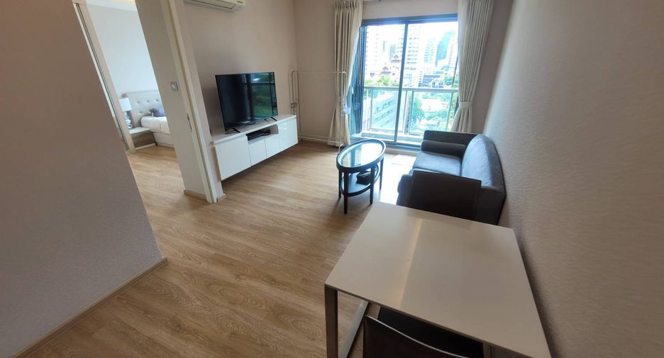 For rent 1 bed condo in Watthana, Bangkok