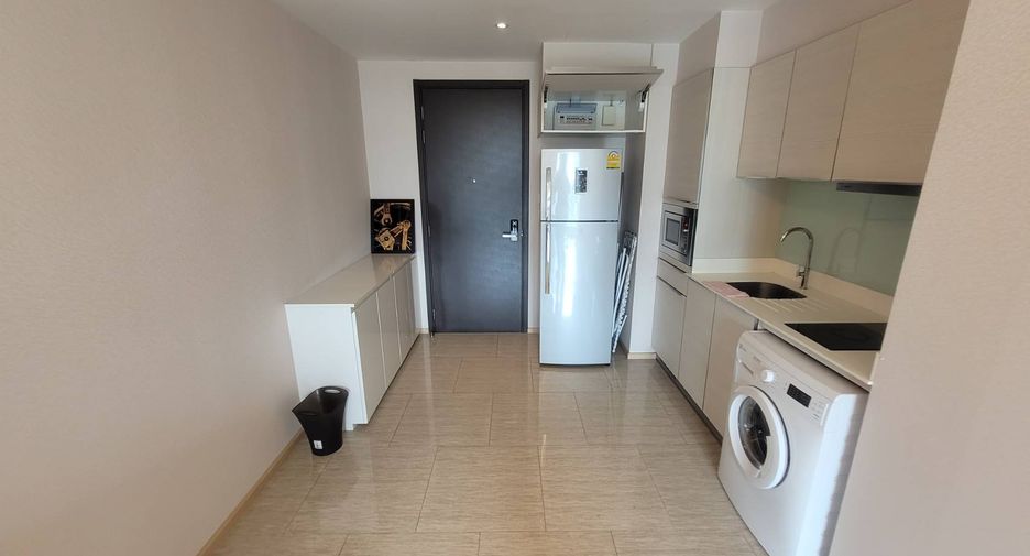 For rent 1 bed condo in Watthana, Bangkok