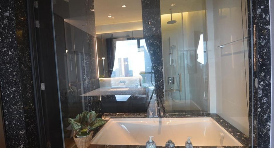 For rent 1 bed condo in Khlong Toei, Bangkok