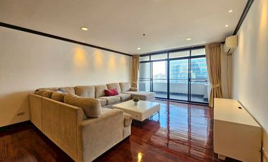 Condo en alquiler de 4 habitaciones en Watthana, Bangkok