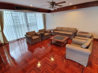 For rent 4 bedrooms condo in Khlong Toei, Bangkok