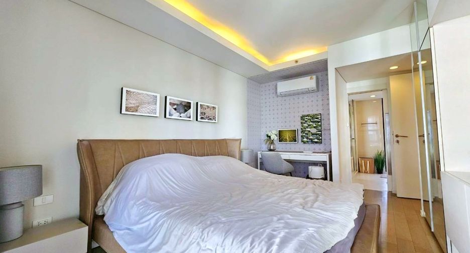 For rent 2 bedrooms condo in Khlong Toei, Bangkok