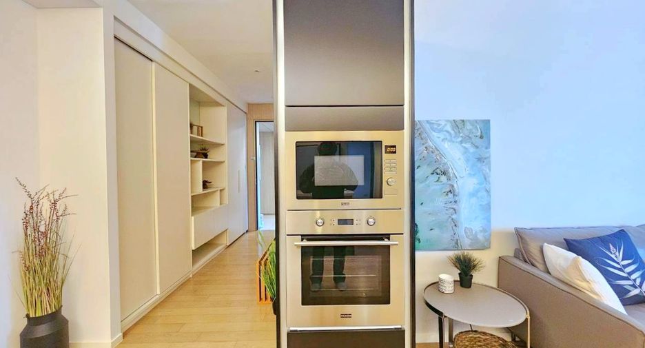 For rent 2 bedrooms condo in Khlong Toei, Bangkok