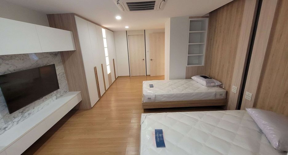 ให้เช่า 3 ห้องนอน คอนโด ใน คลองเตย, กรุงเทพฯ