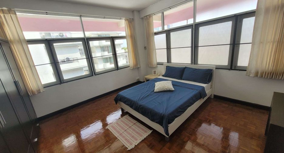 For rent 3 ベッドルーム condo in Watthana, Bangkok