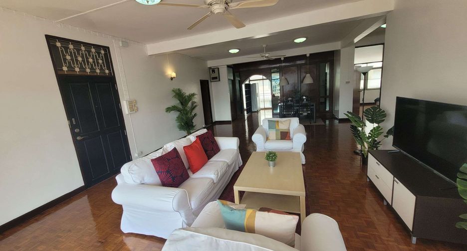 For rent 3 ベッドルーム condo in Watthana, Bangkok