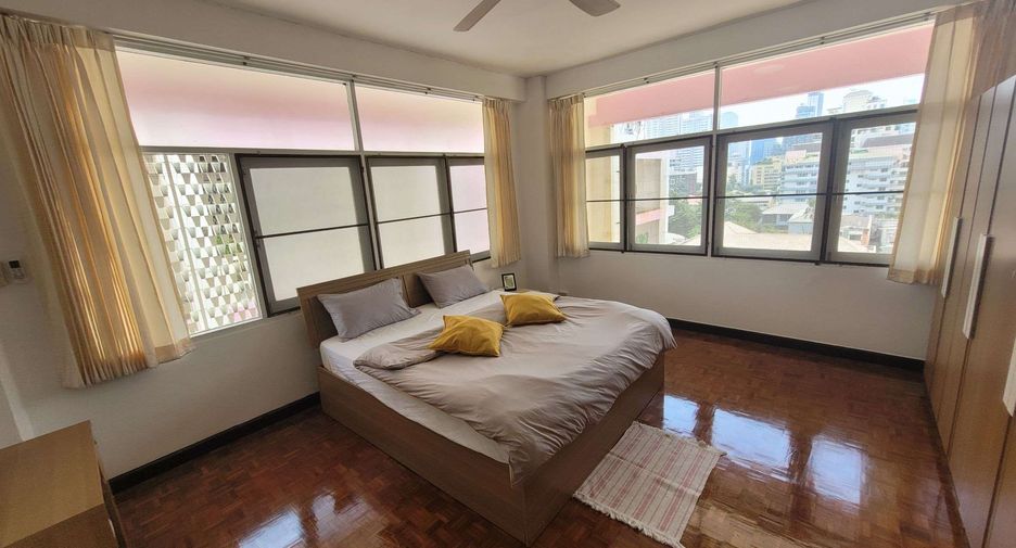 For rent 3 ベッドルーム condo in Watthana, Bangkok