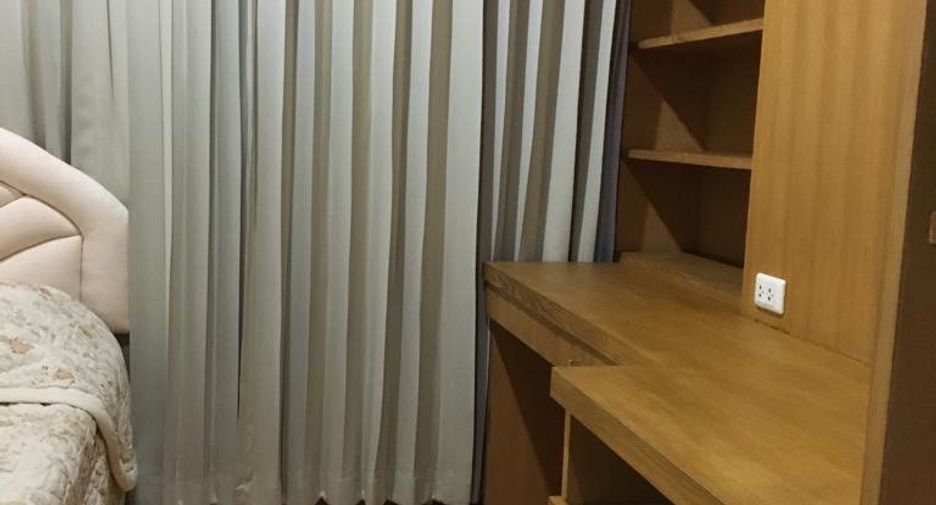 Condo en alquiler de 3 habitaciones en Khlong Toei, Bangkok
