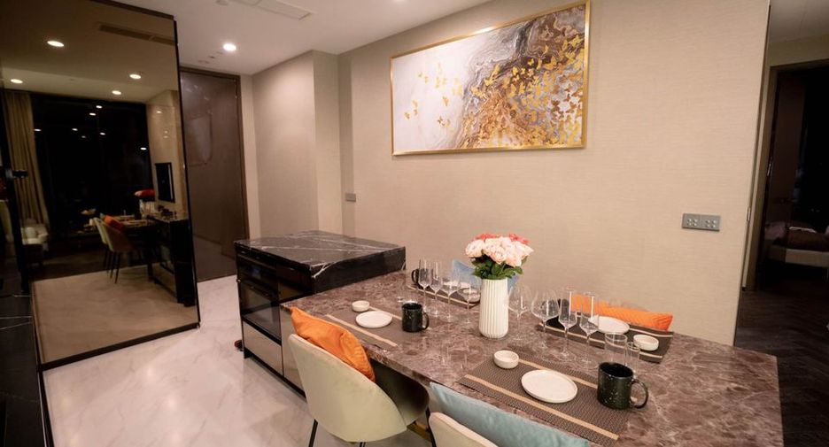 For rent 2 bedrooms condo in Khlong Toei, Bangkok
