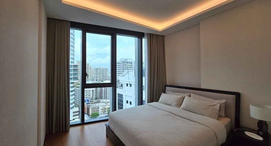 For rent 2 bedrooms condo in Khlong Toei, Bangkok