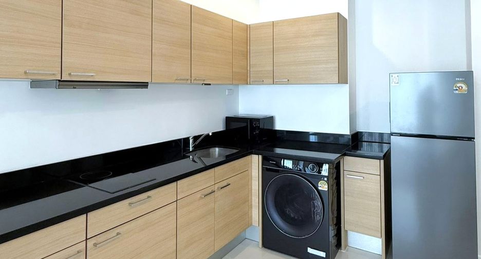 À louer et à vendre 1 chambre condo à Pathum Wan, Bangkok