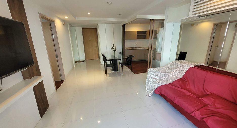For rent 3 bedrooms condo in Khlong Toei, Bangkok