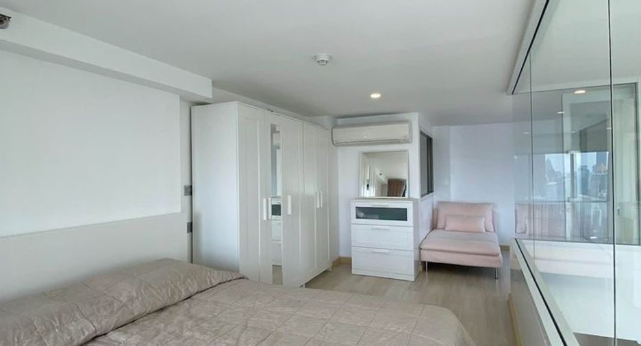 For rent 2 bedrooms condo in Sathon, Bangkok