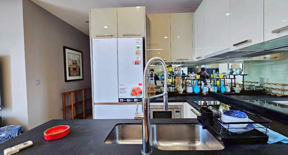 For rent 2 bedrooms condo in Watthana, Bangkok