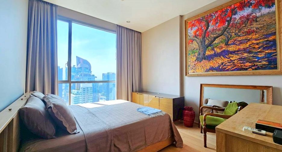 For rent 2 bedrooms condo in Watthana, Bangkok