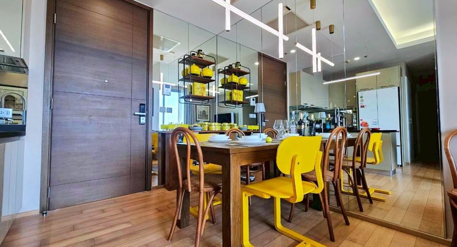 For rent 2 bedrooms condo in Watthana, Bangkok