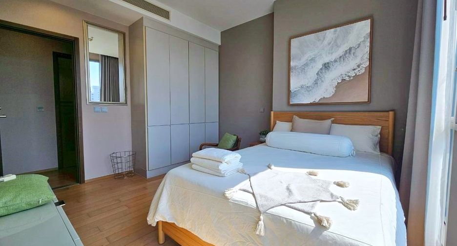 For rent 2 bedrooms condo in Watthana, Bangkok