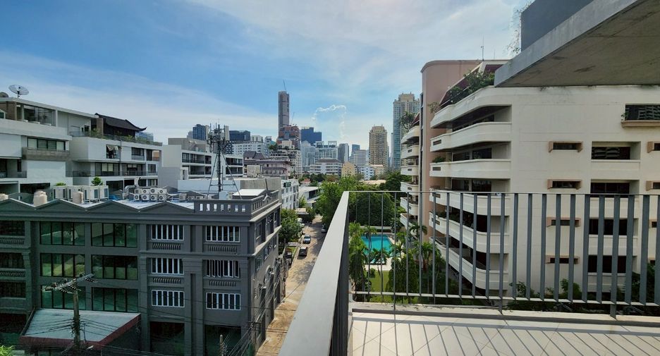 Wohnung zur Miete mit 3 Zimmer in Watthana, Bangkok