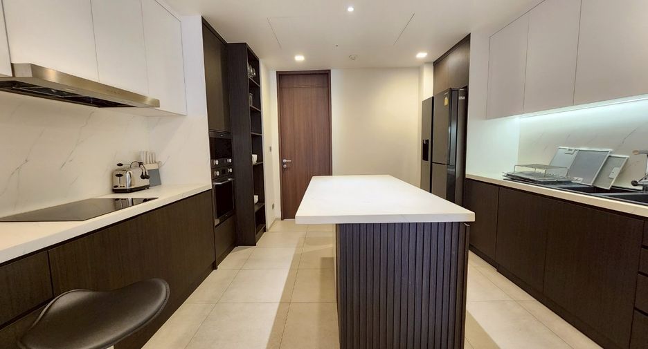 Wohnung zur Miete mit 3 Zimmer in Watthana, Bangkok