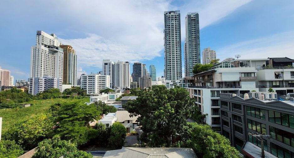 Wohnung zur Miete mit 3 Zimmer in Watthana, Bangkok