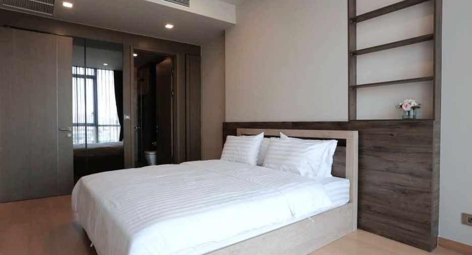 For rent 2 bedrooms condo in Watthana, Bangkok