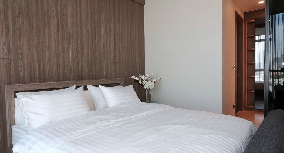 For rent 2 bedrooms condo in Watthana, Bangkok