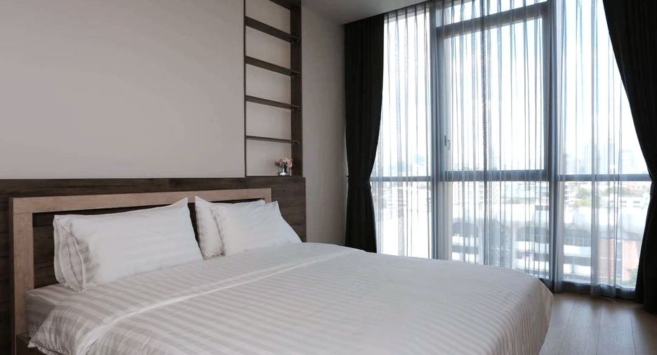For rent 2 bedrooms condo in Watthana, Bangkok