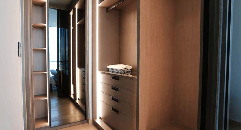 For rent 2 bedrooms condo in Watthana, Bangkok
