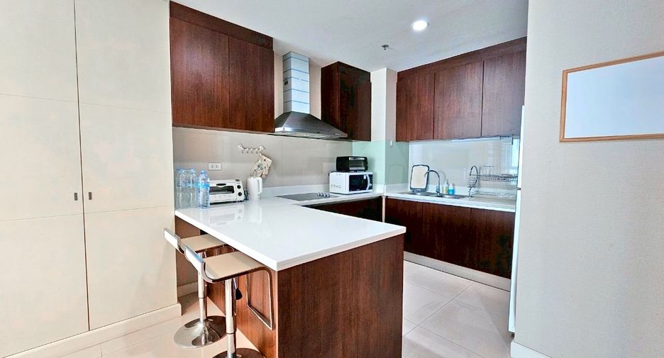 For rent 2 bedrooms condo in Pathum Wan, Bangkok
