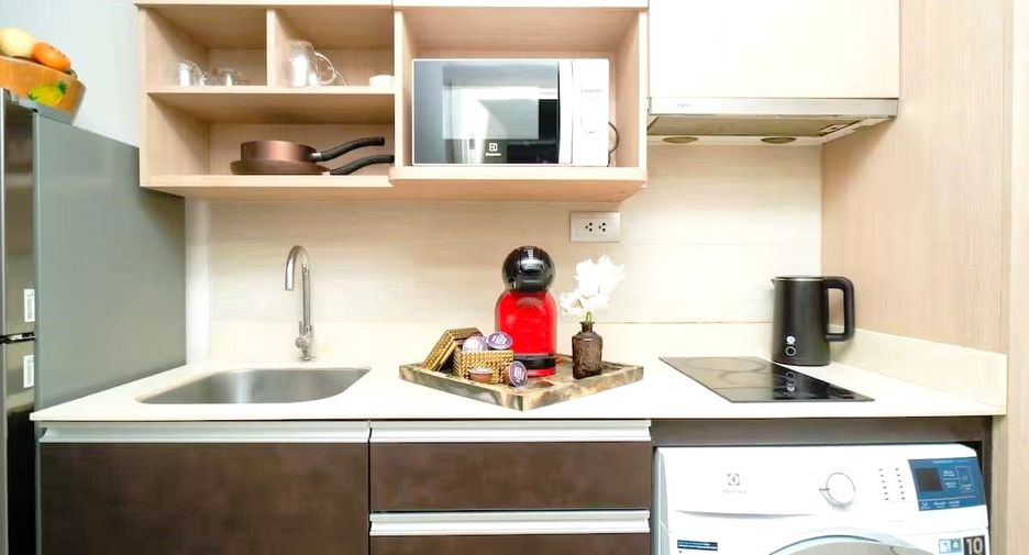 For rent 1 bed condo in Pathum Wan, Bangkok
