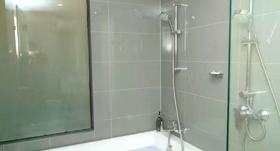 For rent 1 bed condo in Pathum Wan, Bangkok
