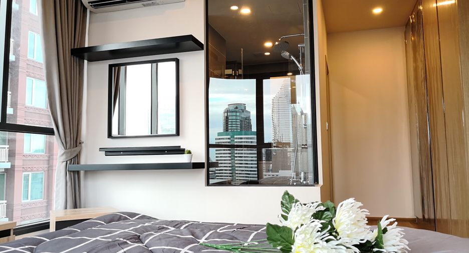 À louer 2 chambres condo à Pathum Wan, Bangkok