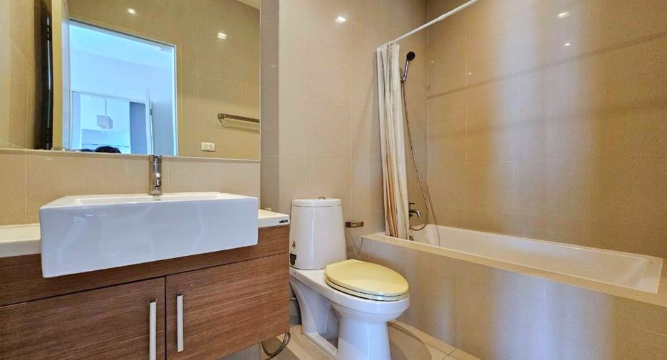 For rent 1 bed condo in Khlong Toei, Bangkok