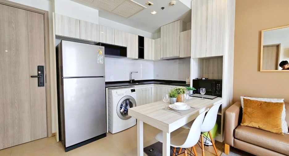 For rent and for sale 1 bed condo in Watthana, Bangkok