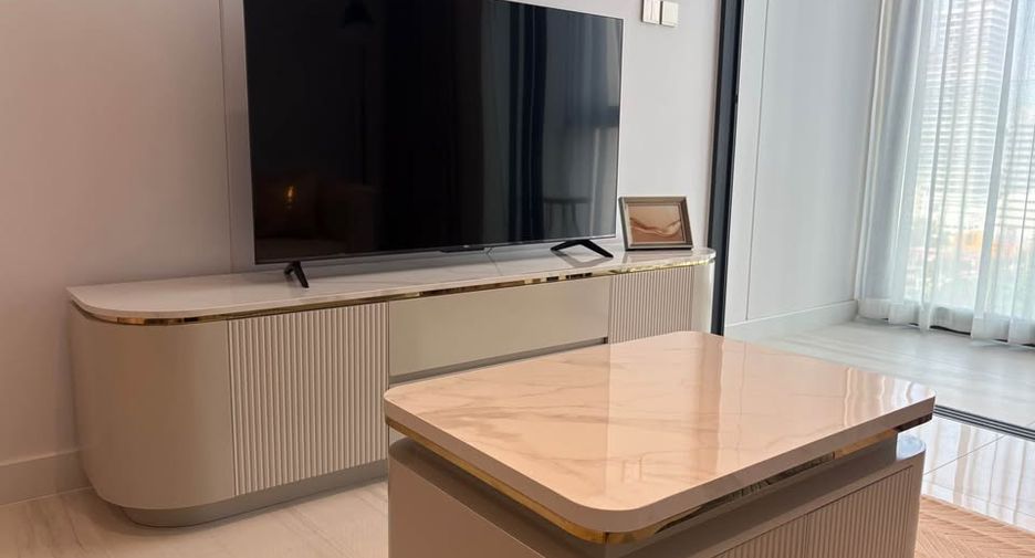 For rent 1 bed condo in Sathon, Bangkok