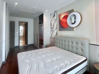 For rent 3 bedrooms condo in Sathon, Bangkok