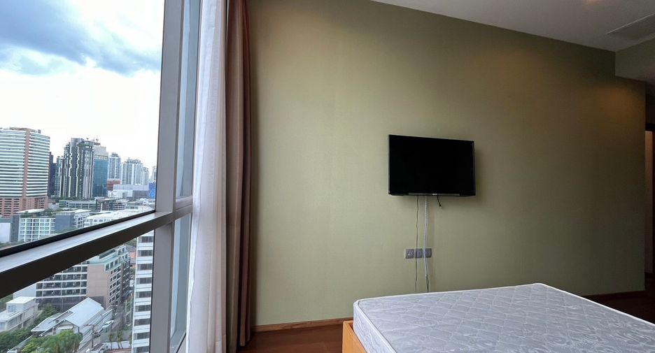 For rent and for sale 2 bedrooms condo in Watthana, Bangkok