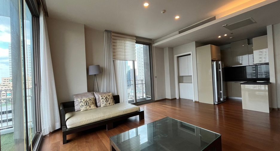 For rent and for sale 2 bedrooms condo in Watthana, Bangkok