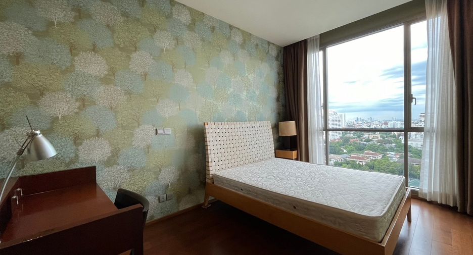 For rent and for sale 2 bedrooms condo in Watthana, Bangkok