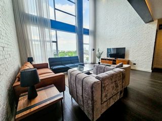 For rent 4 bedrooms condo in Watthana, Bangkok