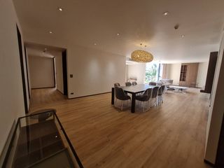 Condo en alquiler de 3 habitaciones en Watthana, Bangkok