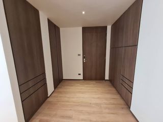 Condo en alquiler de 3 habitaciones en Watthana, Bangkok
