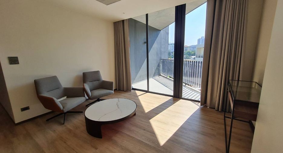 For rent 3 bedrooms condo in Watthana, Bangkok